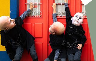 banner_vertical_caricature_28_mar_2026